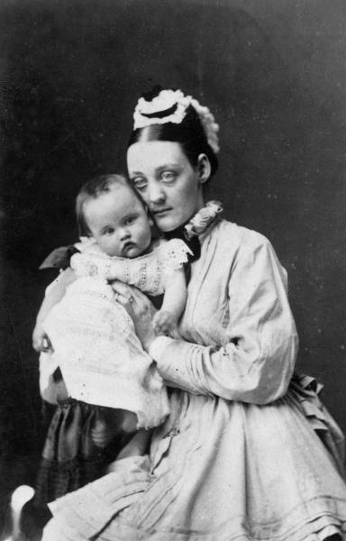 rosa_and_baby_maud.jpg rosa_and_baby_maud.jpg