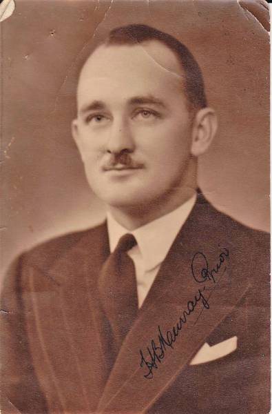 hugh_m-p_dashing.jpeg hugh_m-p_dashing.jpeg