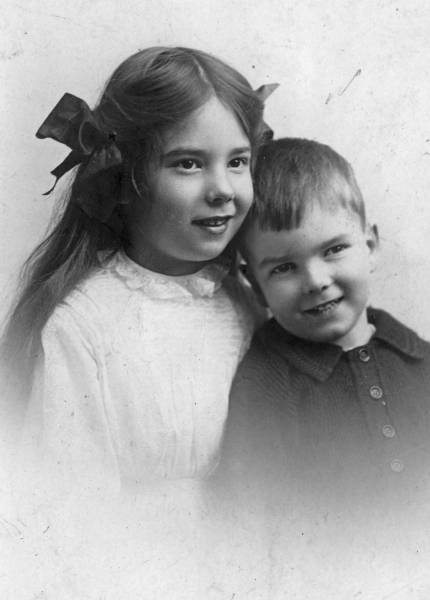 nora_sterling_cropped.jpg nora_sterling_cropped.jpg