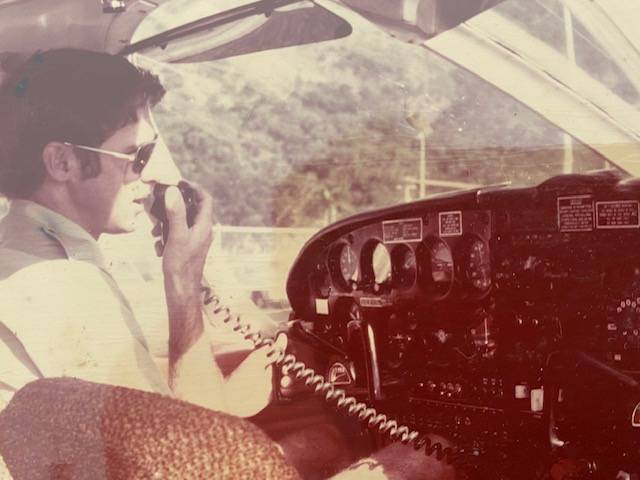 richard_flying.jpg richard_flying.jpg