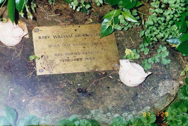 baby_william_grave.jpg baby_william_grave.jpg
