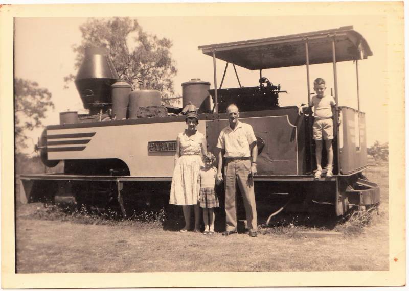 stan_betty_and_children_004.jpg stan_betty_and_children_004.jpg