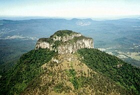 upload.wikimedia.org_wikipedia_commons_thumb_a_a5_mount_lindesay_queensland.jpg_280px-mount_lindesay_queensland.jpg
